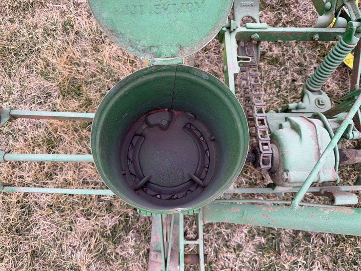 john-deere-two-row-planter-image-9