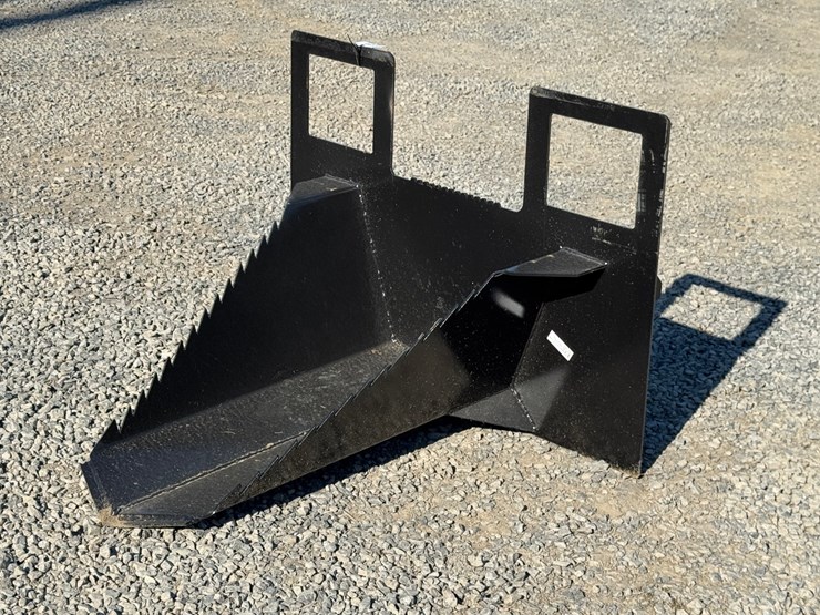 #4034-•-40-inch-skid-steer-spade-bucket-image-1