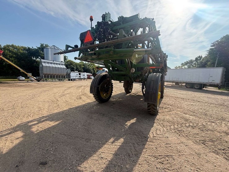 2014-john-deere-r4038-image-35
