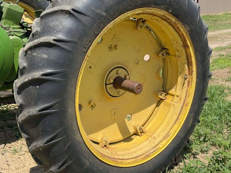 john-deere-630-image-16
