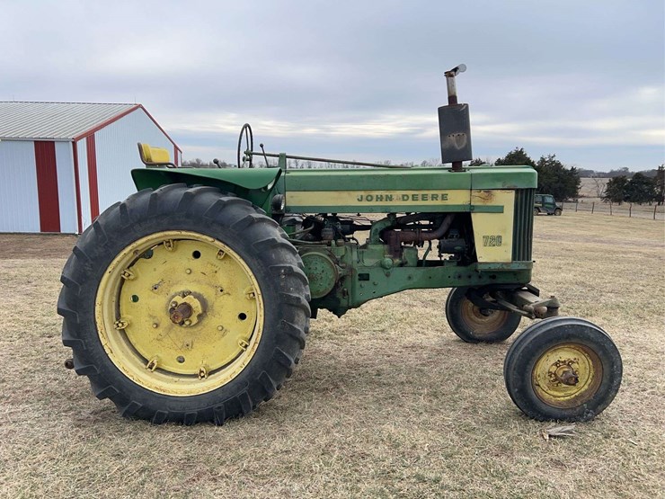 john-deere-720-image-6