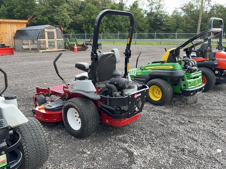 #3090-•-2017-exmark-lazer-z-zero-turn-mower-image-11