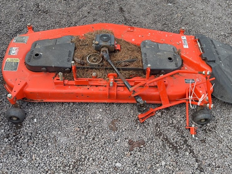 #3029-•-kubota-2360-tractor-image-10