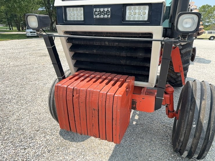 case-2590-tractor-image-22