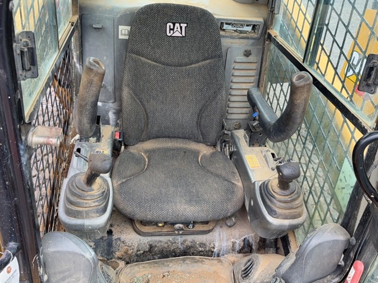 caterpillar-299d2-image-14