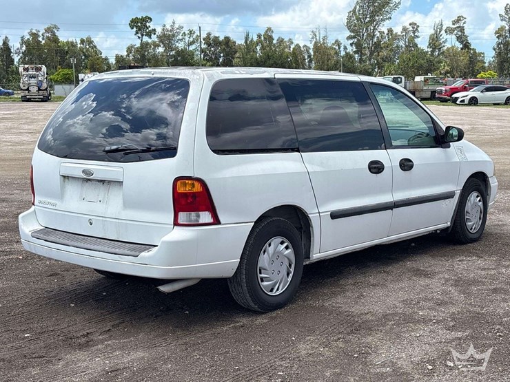 2003-ford-windstar-image-3