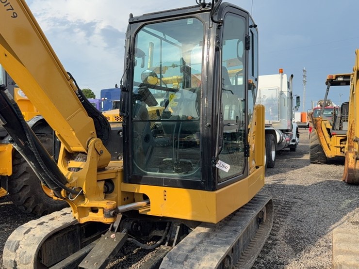 caterpillar-306-cr-image-17