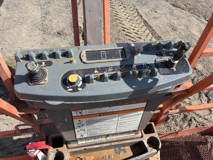2015-jlg-860sj-image-22