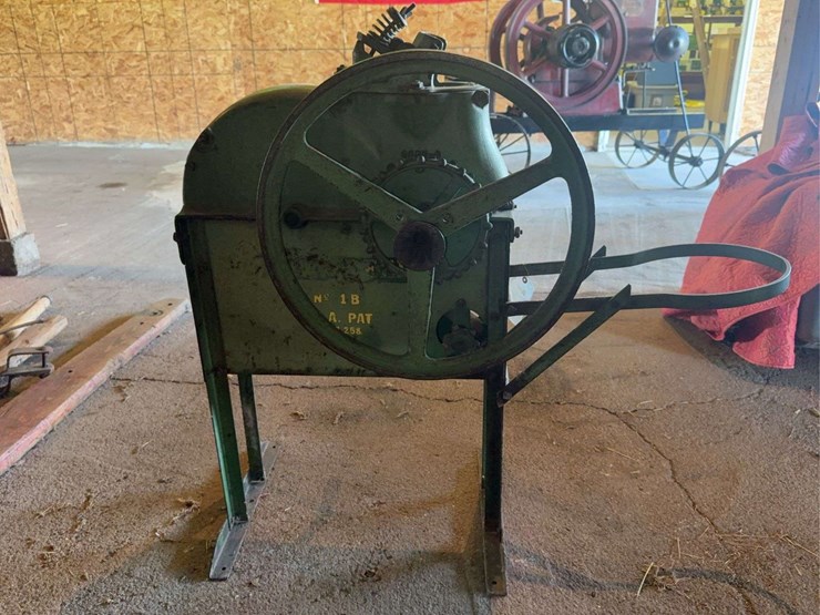 john-deere-1b-corn-sheller-image-6