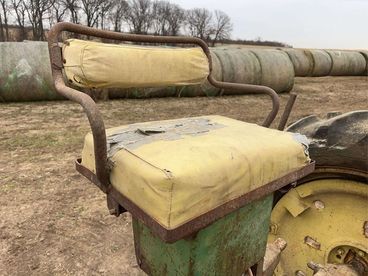 john-deere-model-b-image-28