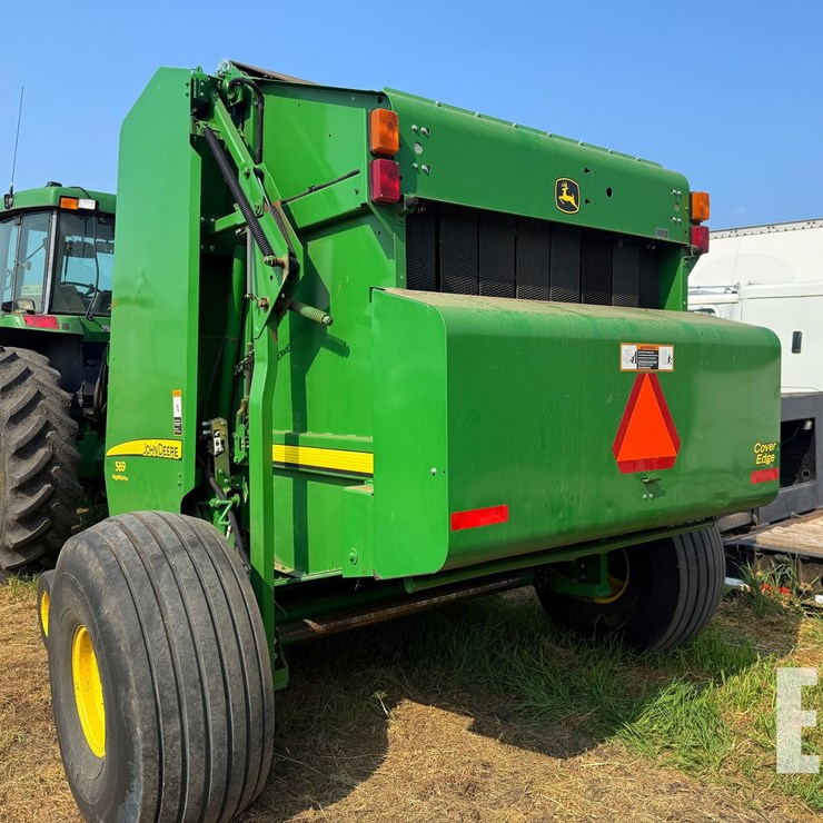 JOHN DEERE 569