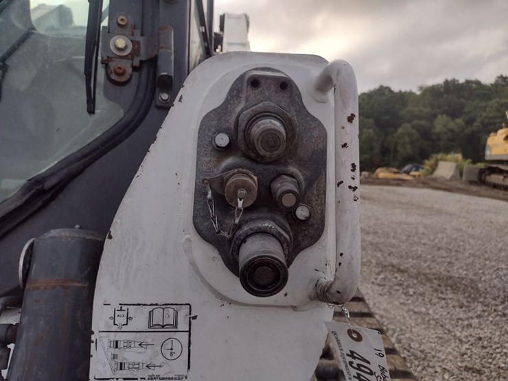 bobcat-t740-image-24