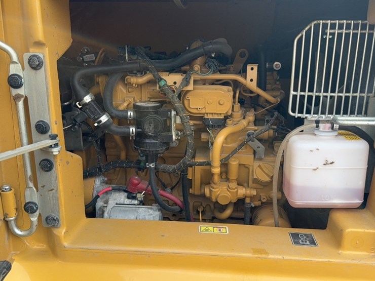 caterpillar-306-cr-image-12
