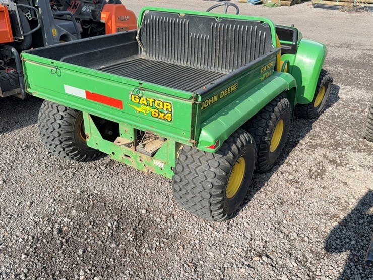 john-deere-gator-image-7