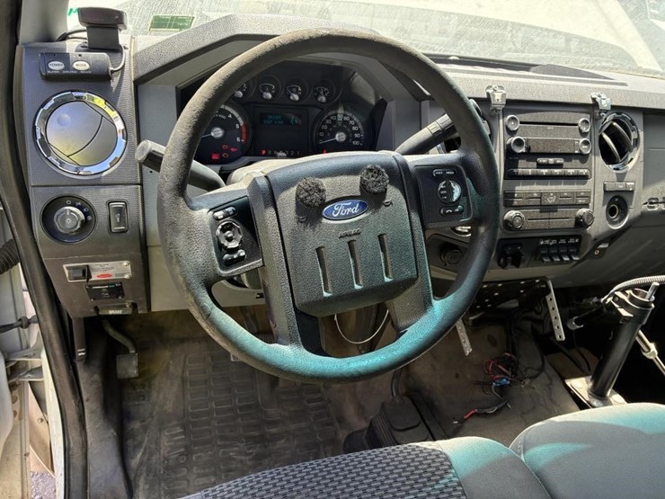 2012-ford-f450-image-16