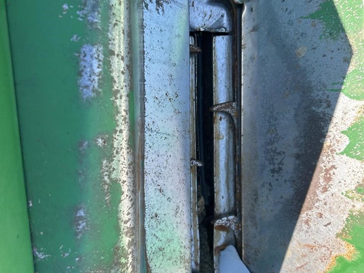 john-deere-843-image-16