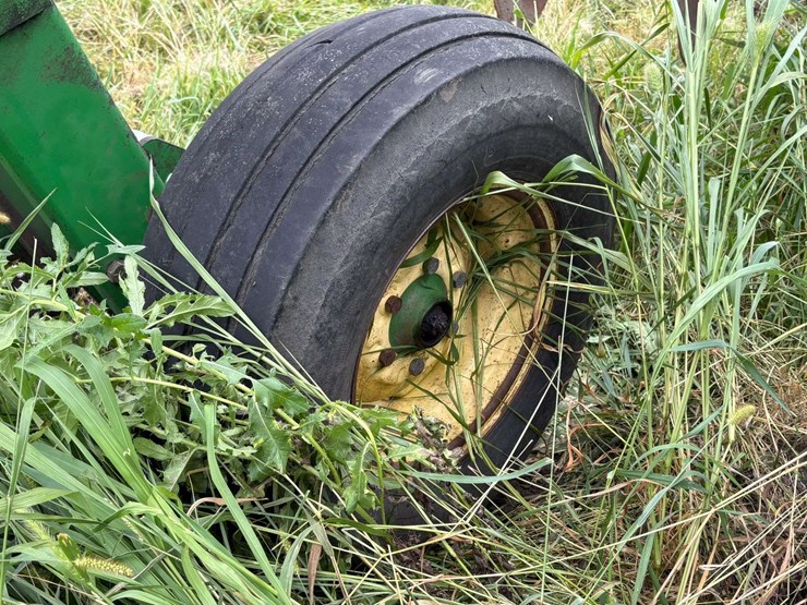 john-deere-2700-image-19