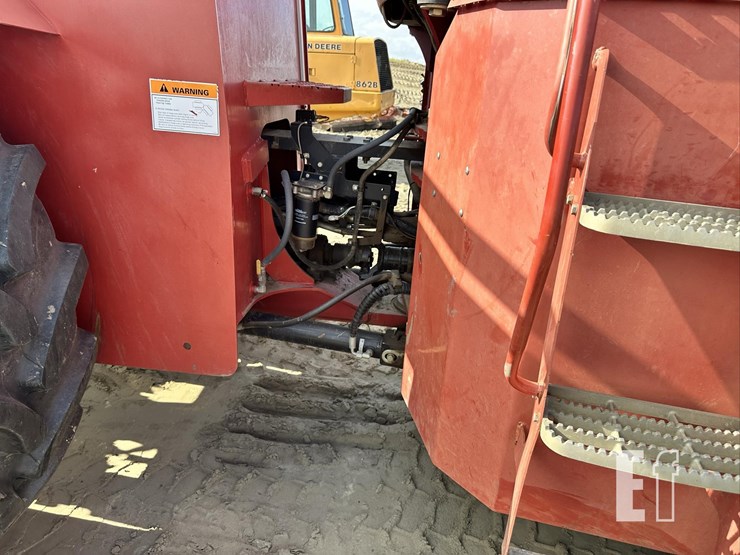 2010-case-ih-steiger-485-image-30