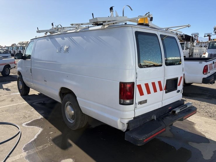 2002-ford-e350-sd-image-4