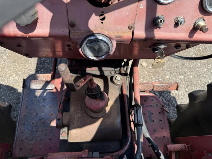 mahindra-575-di-image-16
