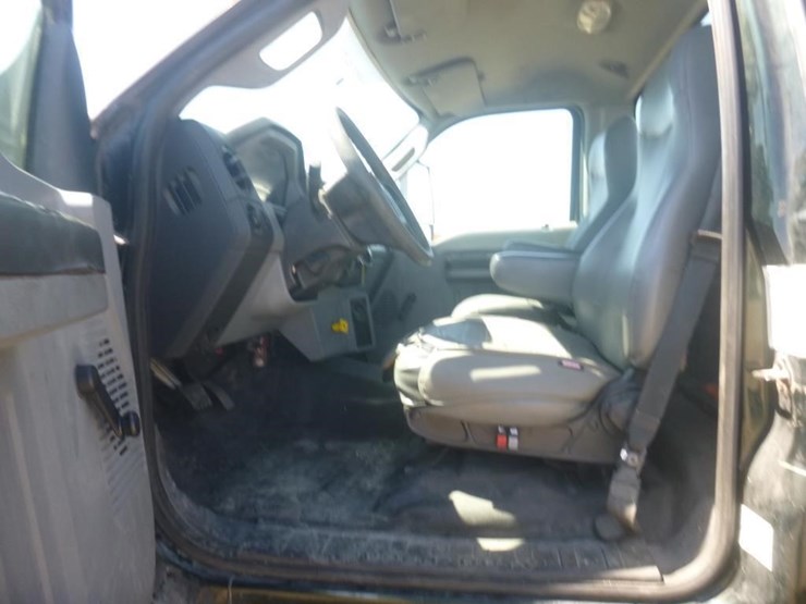 2017-ford-f750-image-9