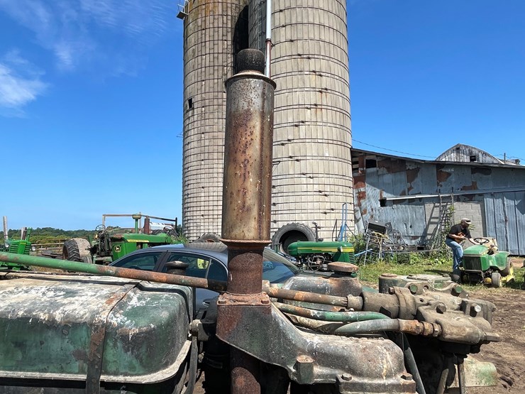john-deere-70-image-21