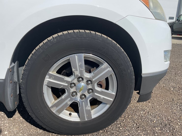 2009-chevrolet-traverse-image-11