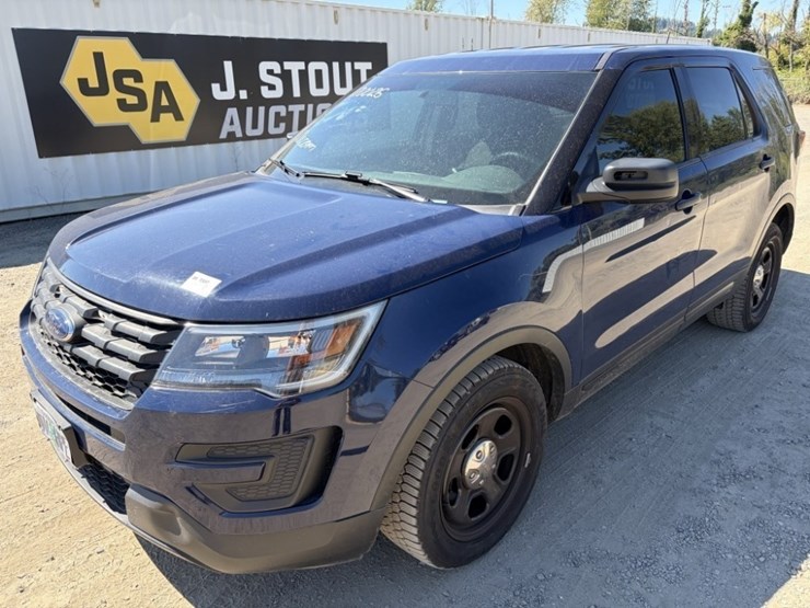 2017-ford-explorer-image-1