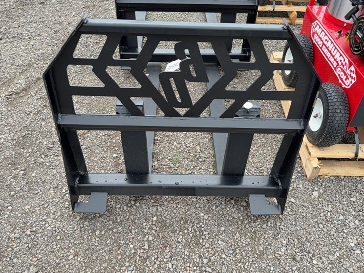 #2071-•-blue-diamond-48"-mini-skid-steer-pallet-forks-image-2