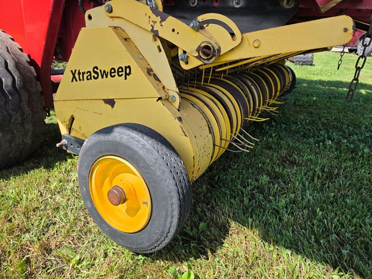 new-holland-br7090-image-44