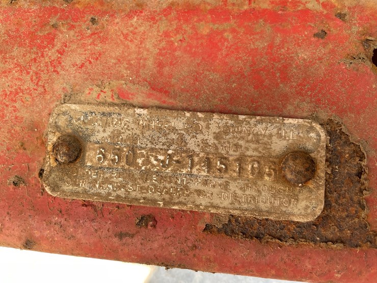#2387-•-electric-wheel-running-gear-with-hay-rack-image-14