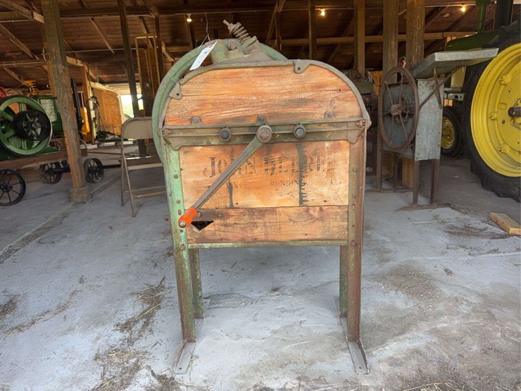john-deere-one-hole-corn-sheller-image-1