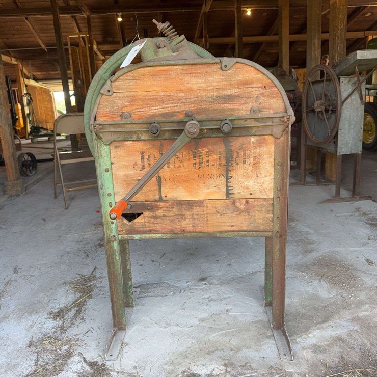 John Deere One Hole Corn Sheller
