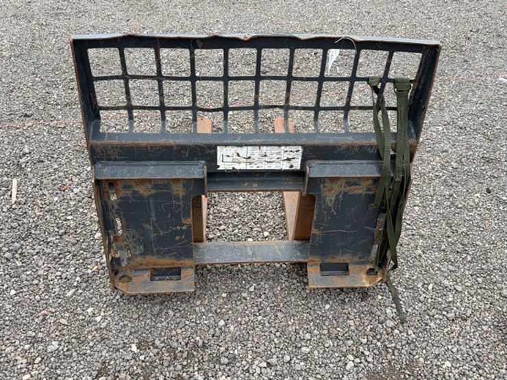 #2092-•-bobcat-36"-mini-skid-steer-pallet-forks-image-2
