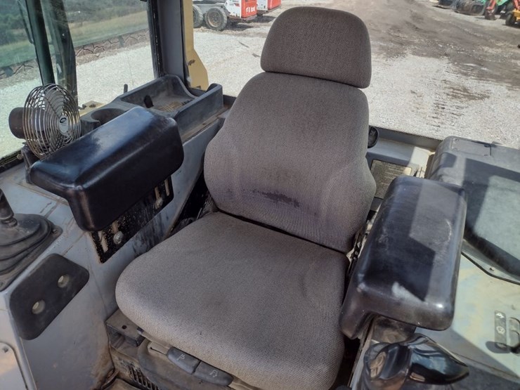 deere-700h-lt-image-12