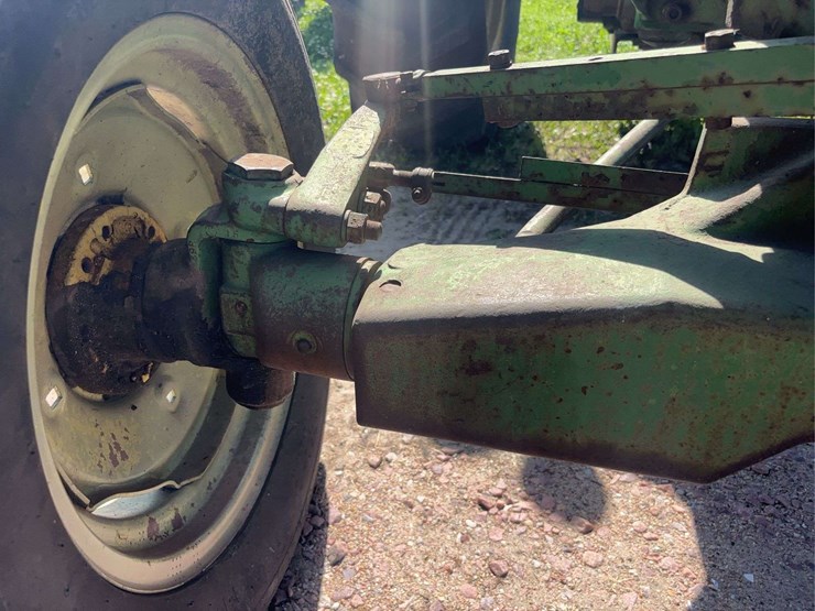 john-deere-720-image-29