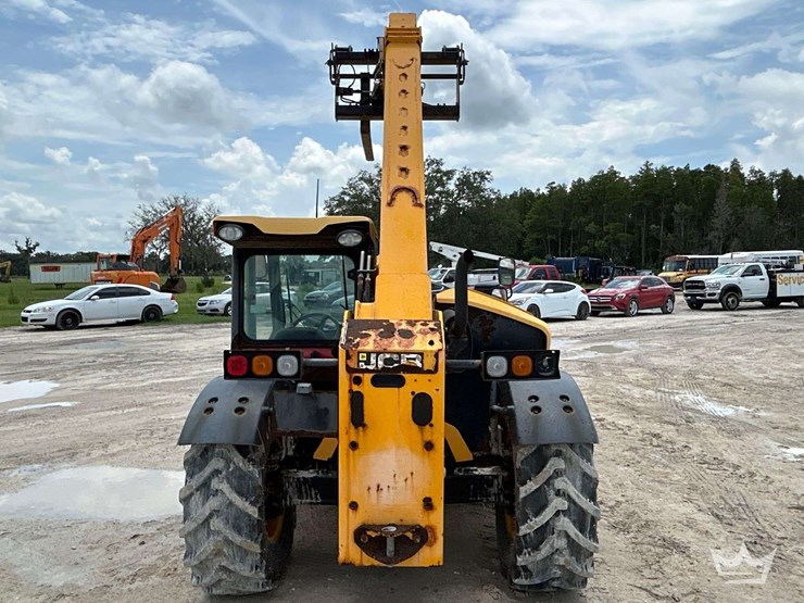2014-jcb-527-58-image-27