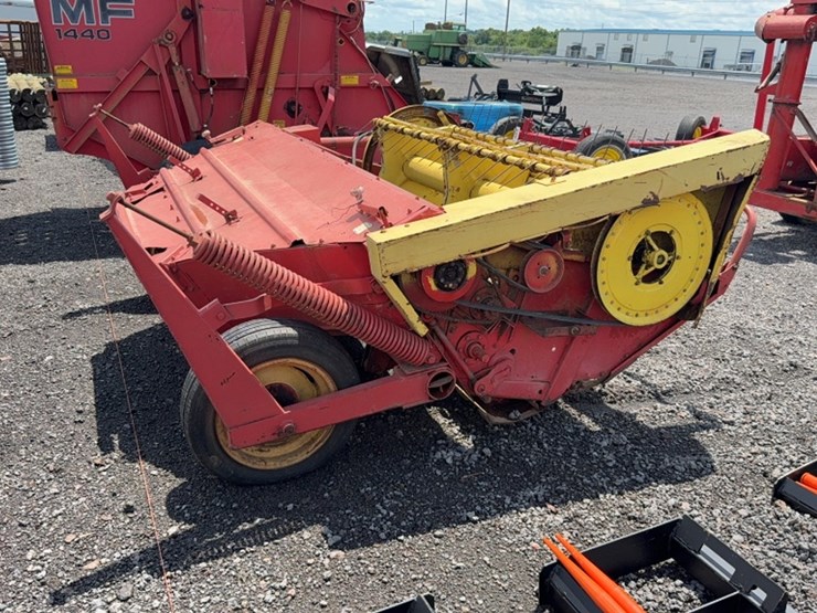 new-holland-477-image-5