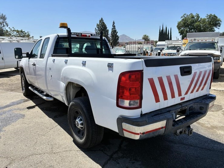 2012-gmc-sierra-3500hd-image-4