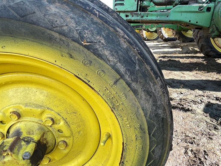 john-deere-b-image-19