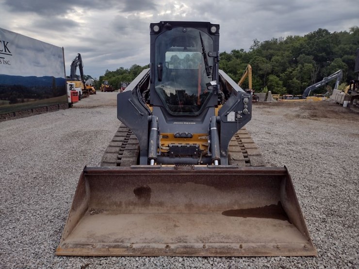 deere-331g-image-2