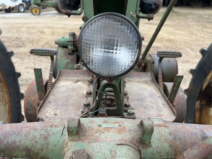john-deere-model-b-image-36