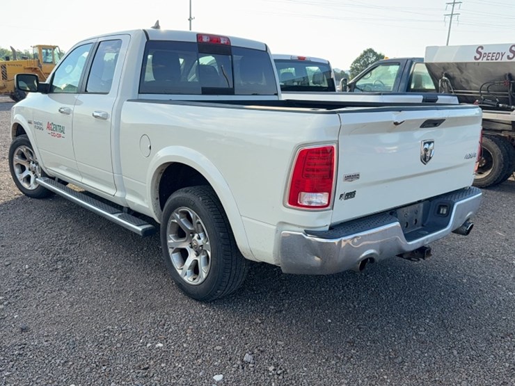 2016-dodge-1500-image-11