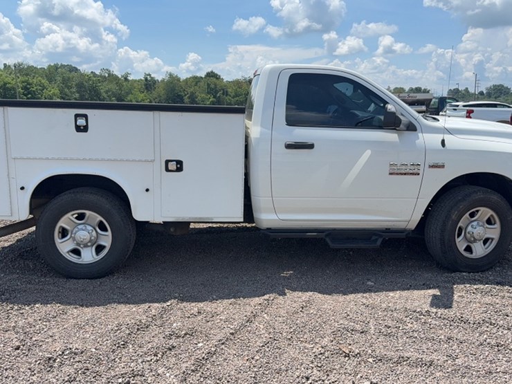 2018-dodge-2500-image-4