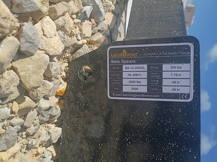 #l76-017-•-landhonor-bale-spears-skid-steer-attachment-image-8
