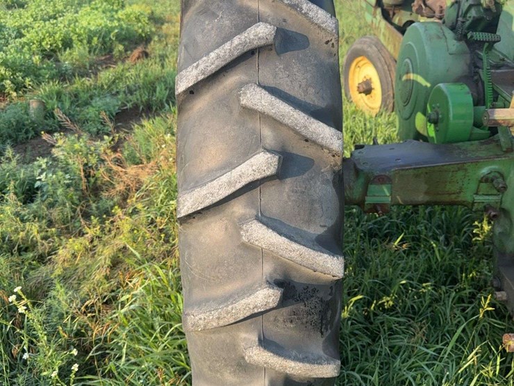 john-deere-50-image-18
