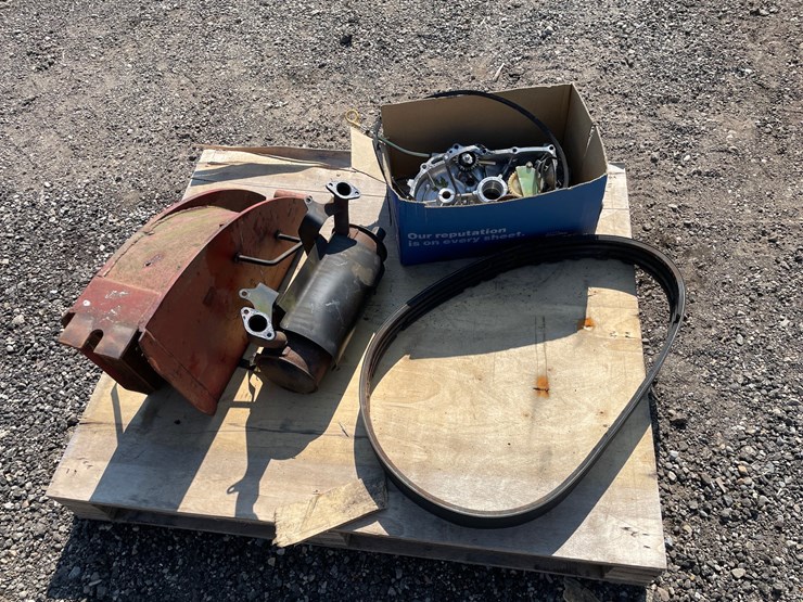 #2371-•-olathe-wood-chipper-image-18