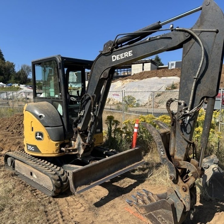 2021 DEERE 35G
