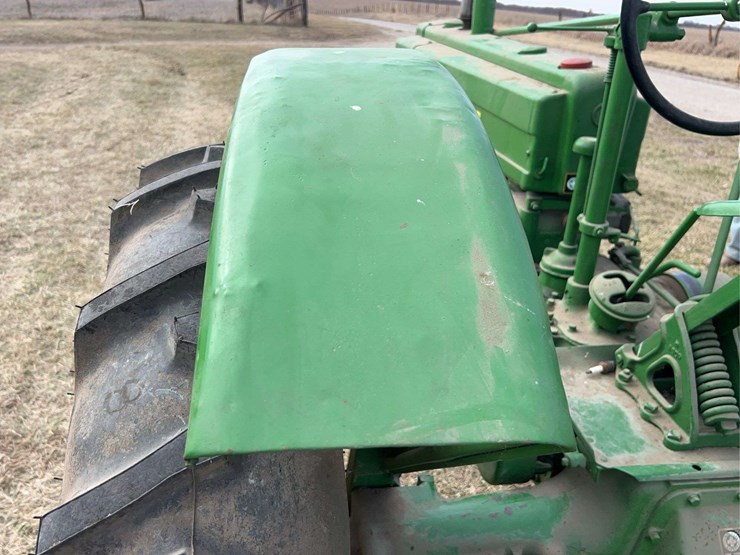 john-deere-model-b-image-45
