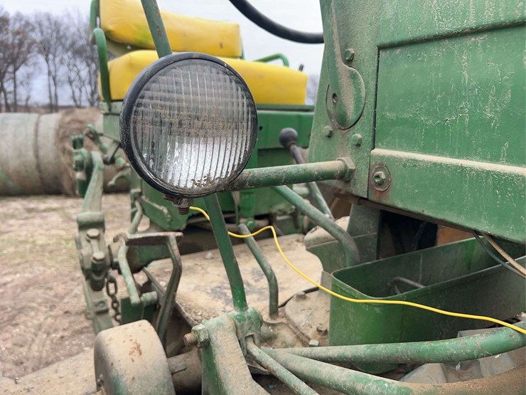 john-deere-70-image-26